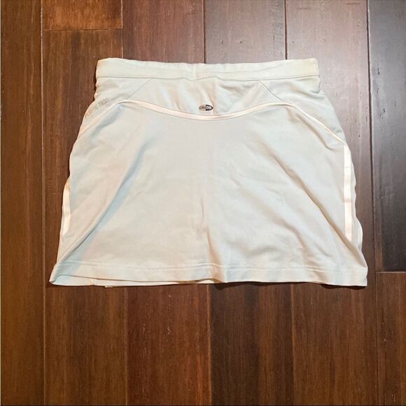 Adidas Skort   - Picture 4 of 6